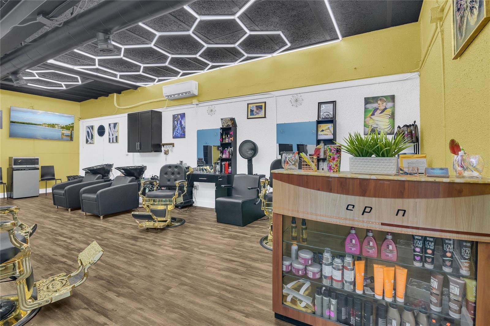 Image 10 of 23 For 123 Main Street