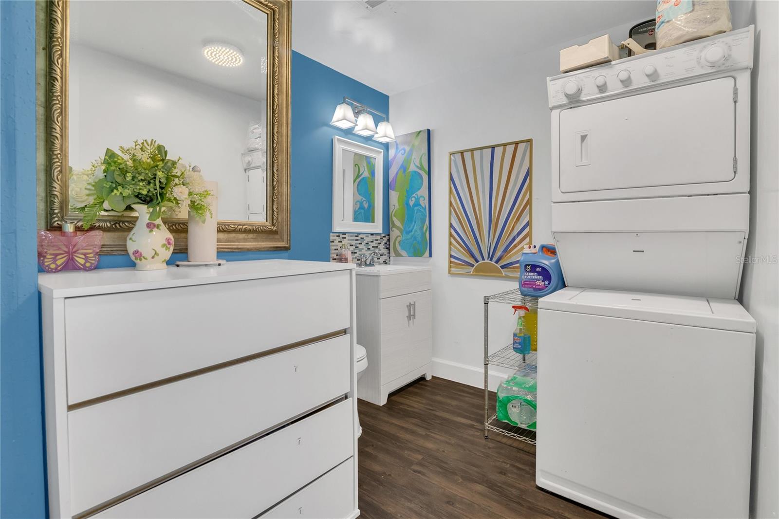 Image 15 of 23 For 123 Main Street