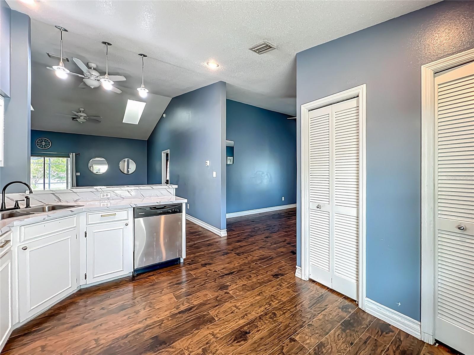 Image 20 of 42 For 4942 Eden View Court