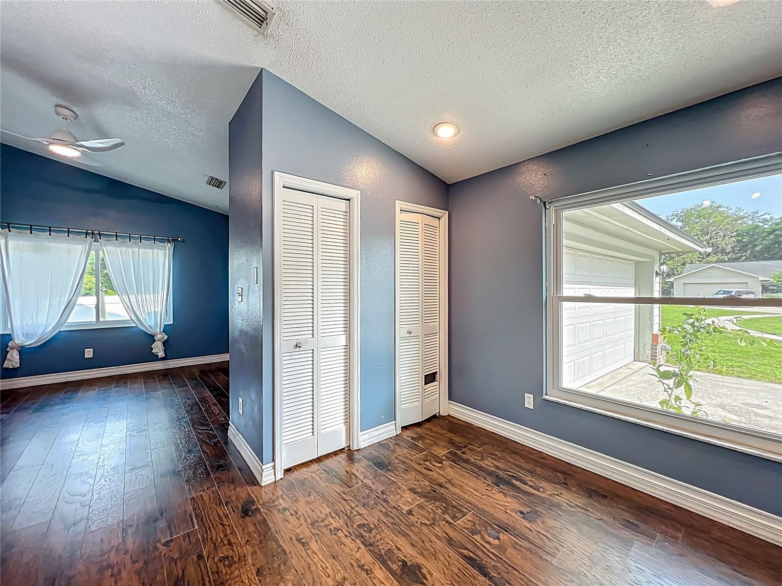 Image 22 of 42 For 4942 Eden View Court