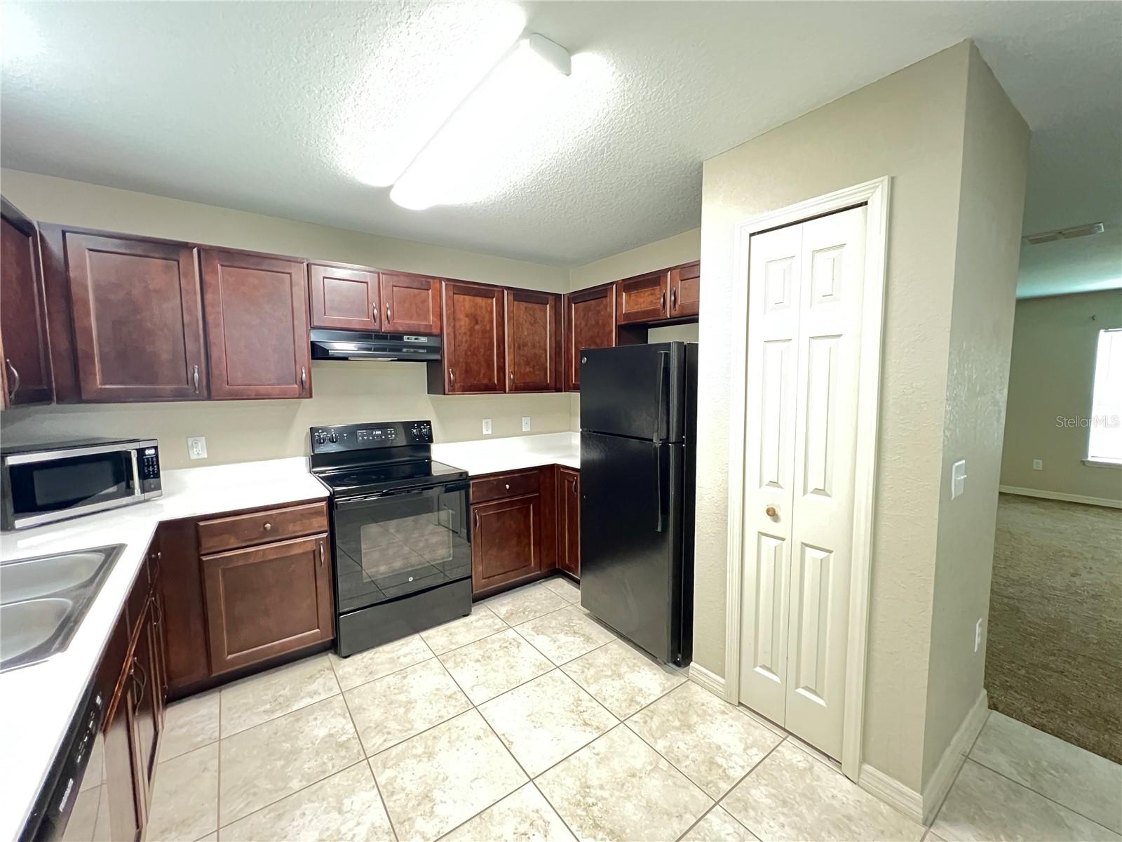 Image 11 of 21 For 2427 168th Loop