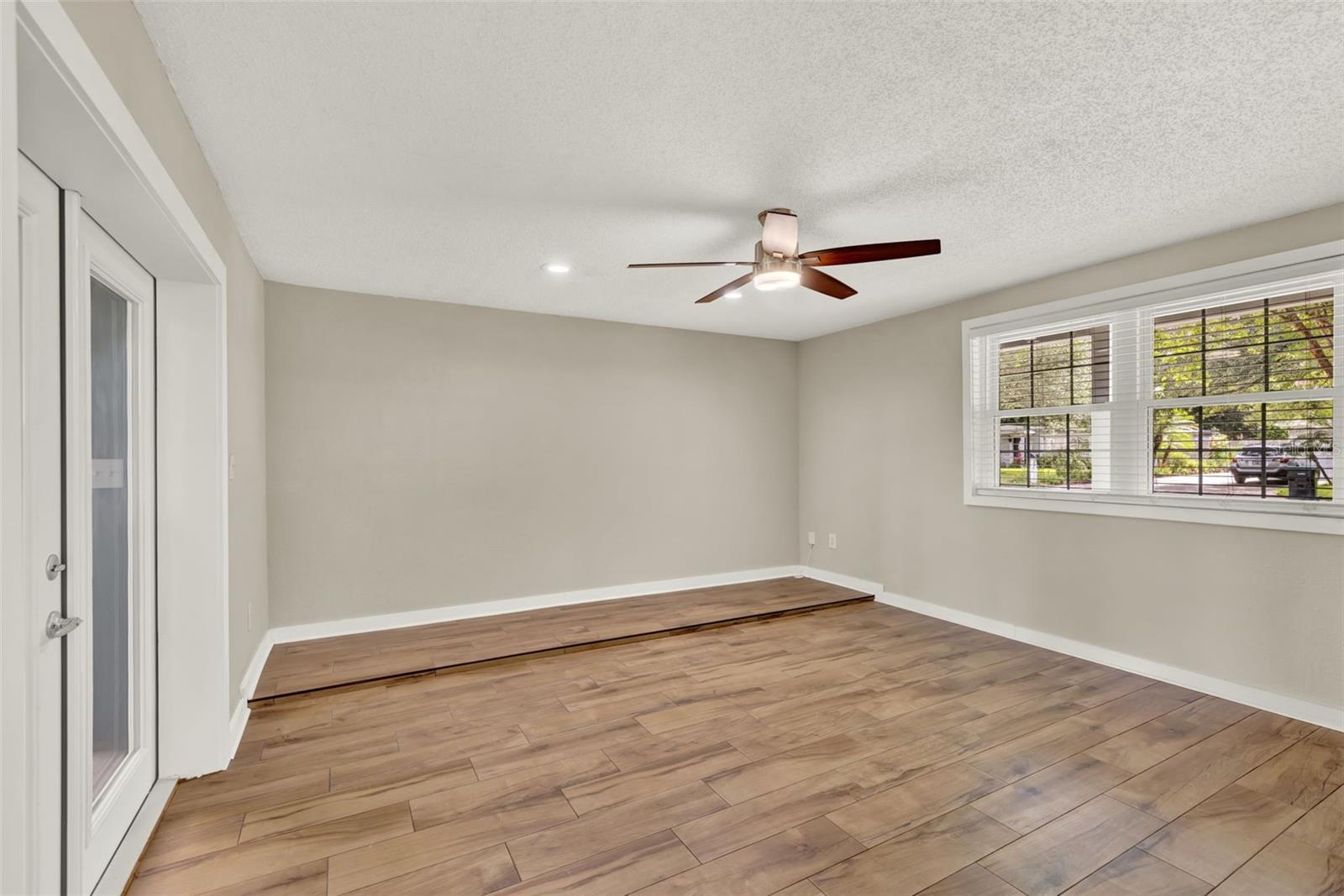 Image 10 of 20 For 2900 Touraine Avenue
