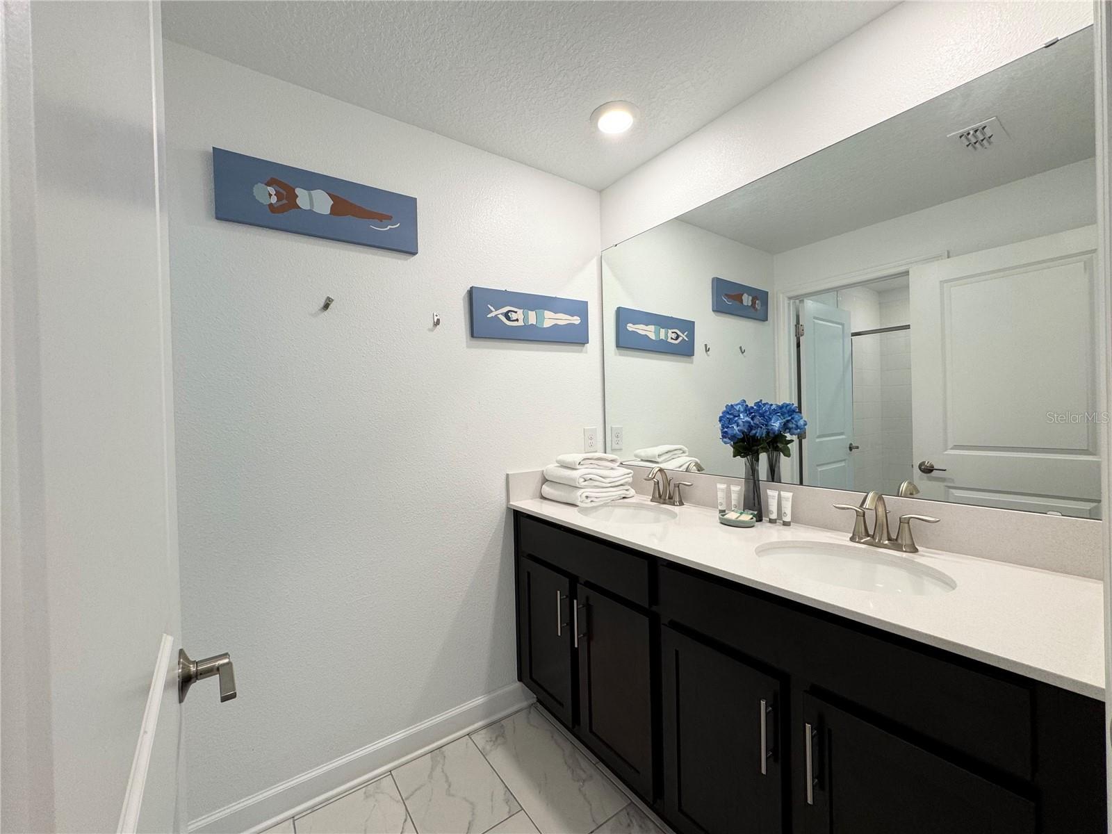 Image 22 of 40 For 4192 Paragraph Drive