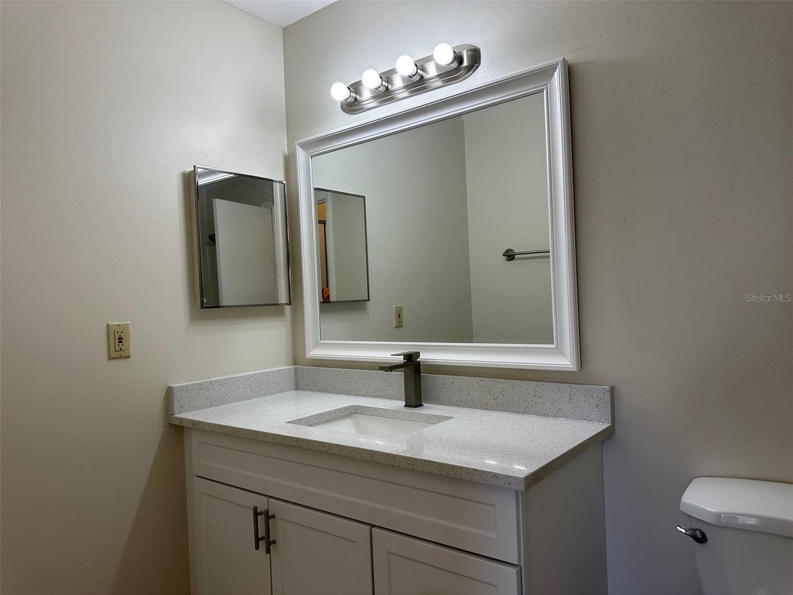 Image 16 of 29 For 718 Sugar Bay Way 100