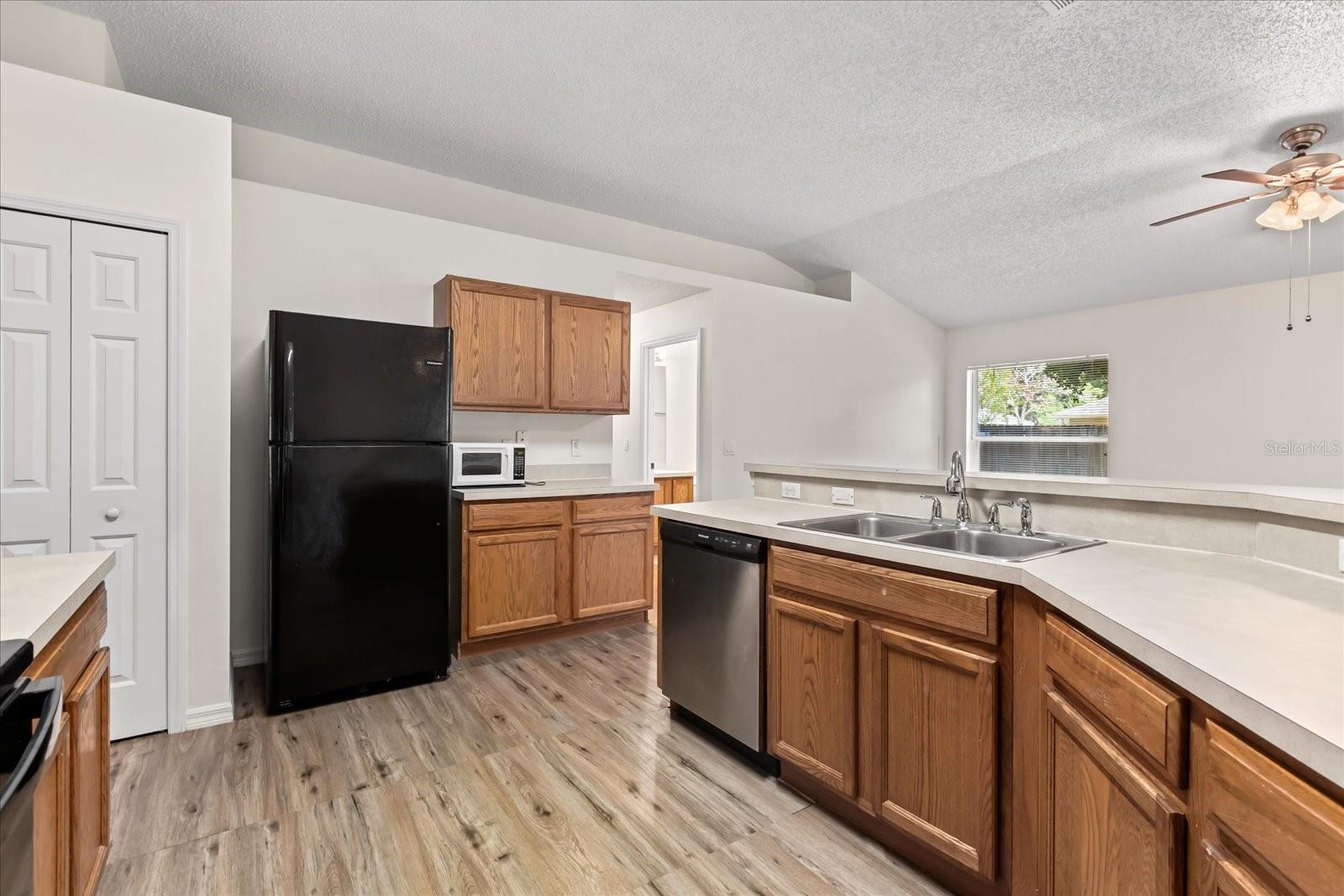 Image 11 of 32 For 1331 Wildberry Lane