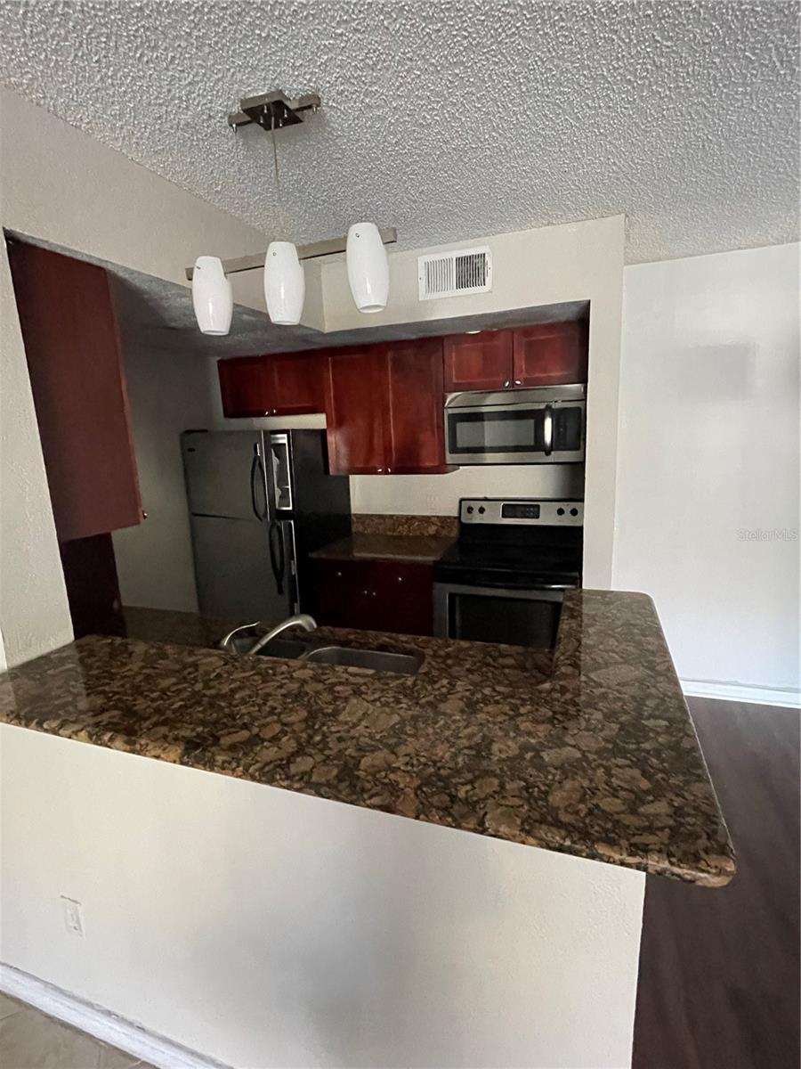 Image 5 of 18 For 5148 Conroy Road 1214