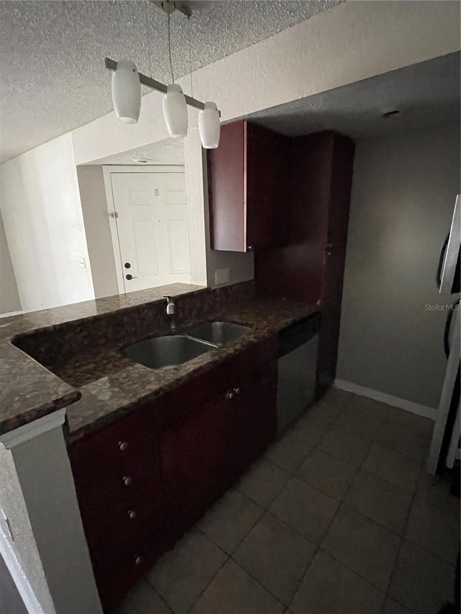 Image 6 of 18 For 5148 Conroy Road 1214