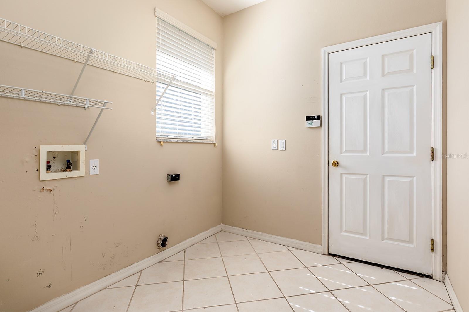 Image 19 of 22 For 1601 Stoneywood Way