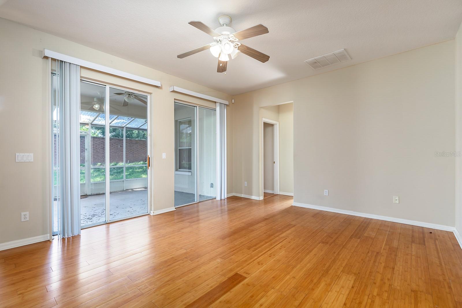 Image 9 of 22 For 1601 Stoneywood Way