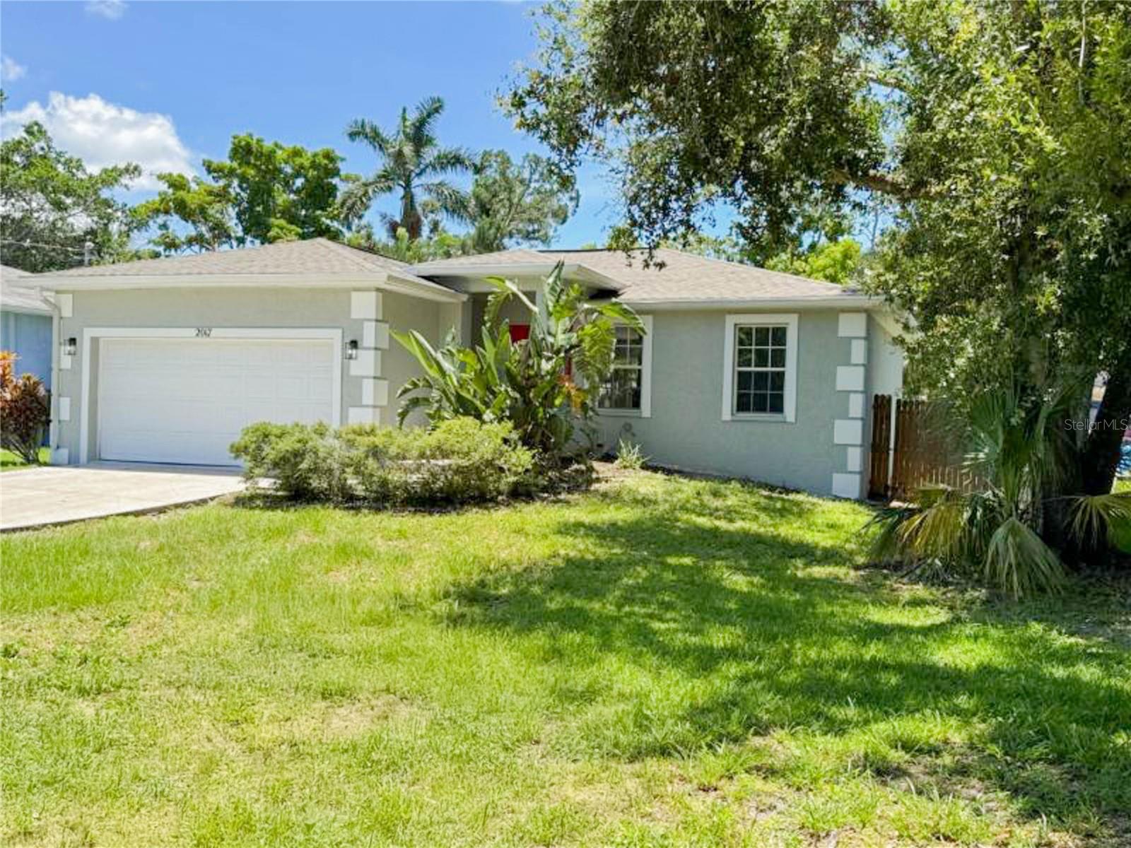 Image 2 of 15 For 2017 17th Avenue W