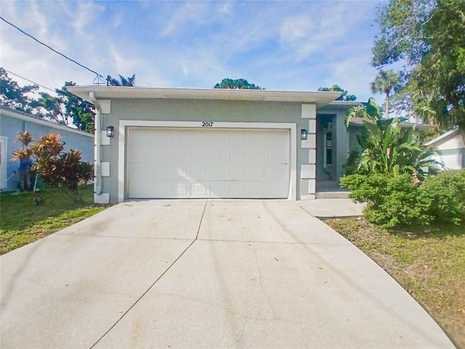 Image 3 of 15 For 2017 17th Avenue W