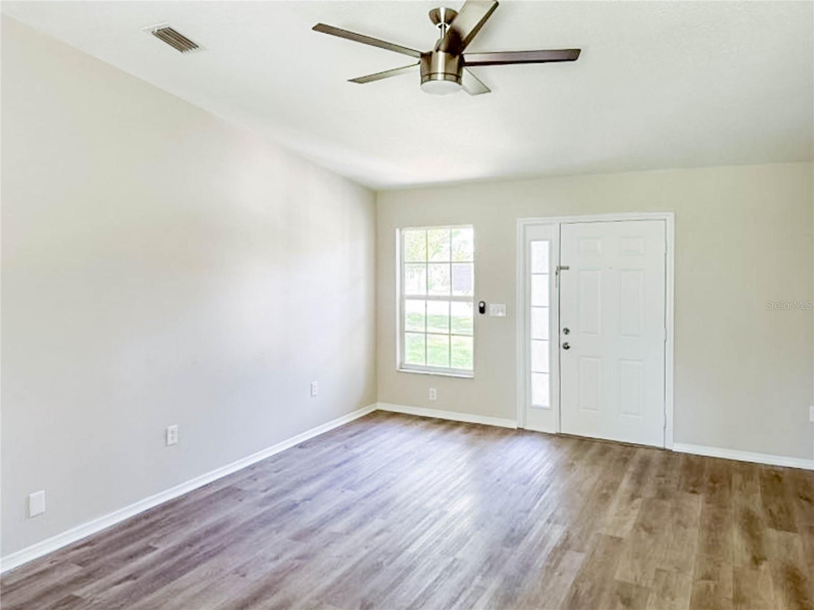 Image 6 of 15 For 2017 17th Avenue W