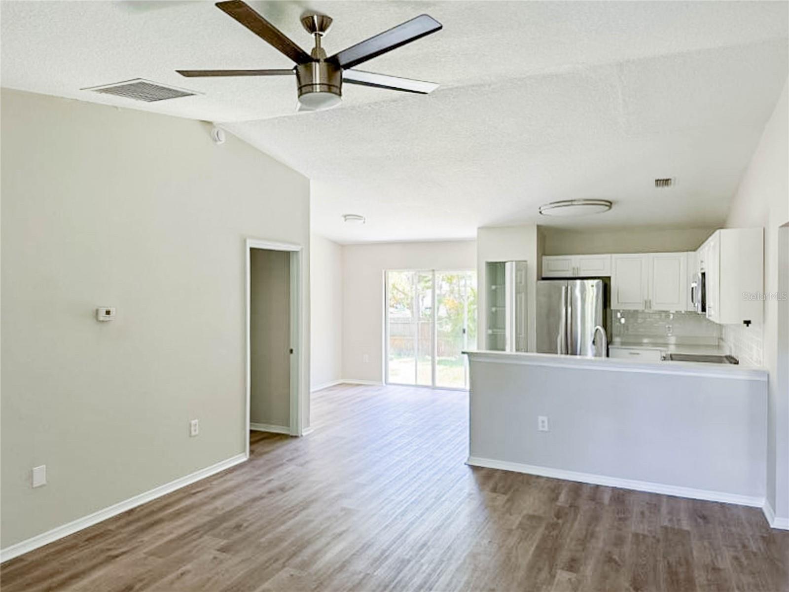 Image 8 of 15 For 2017 17th Avenue W