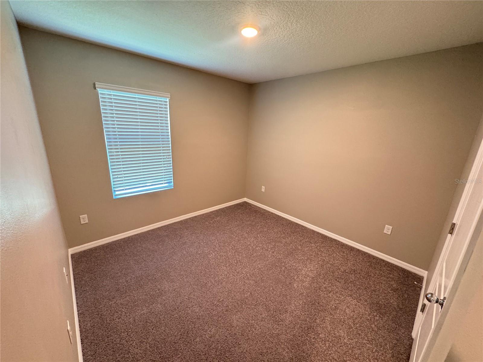 Image 10 of 33 For 2323 Silver View Drive