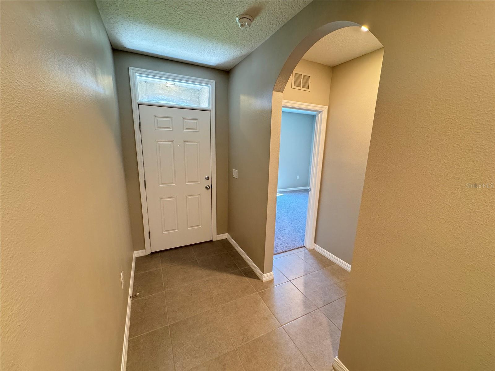 Image 15 of 33 For 2323 Silver View Drive