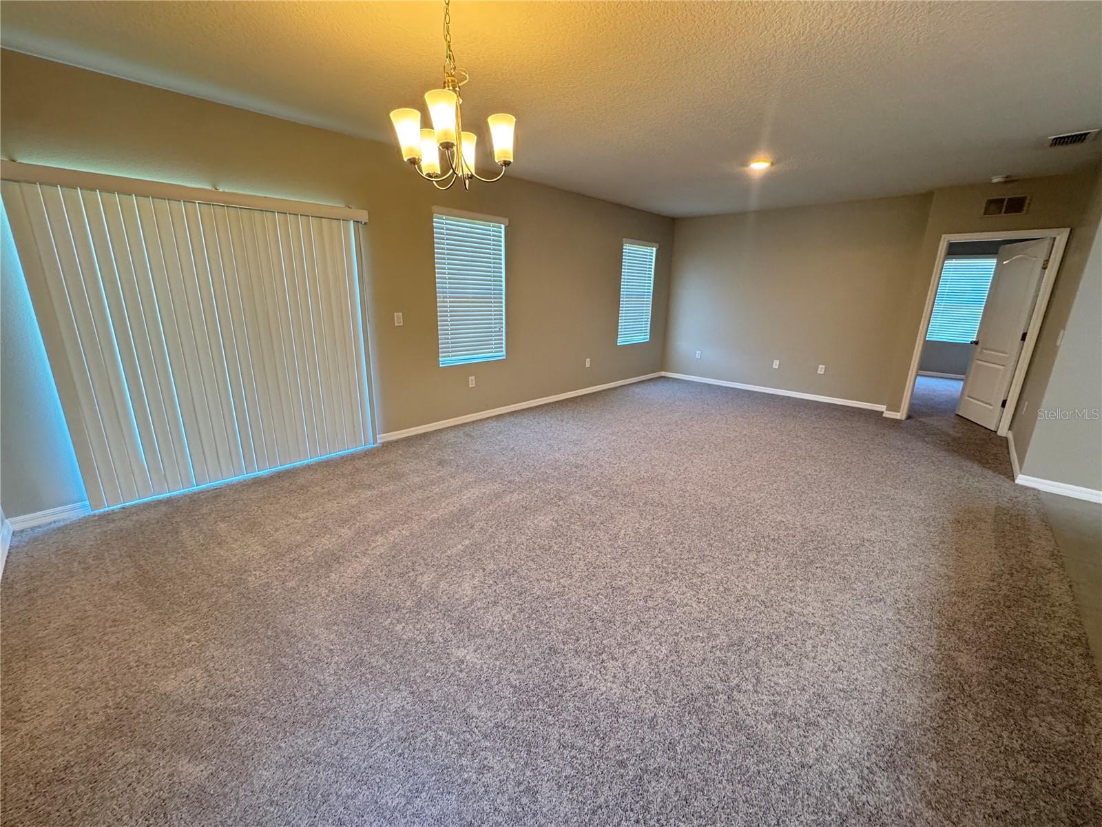 Image 24 of 33 For 2323 Silver View Drive