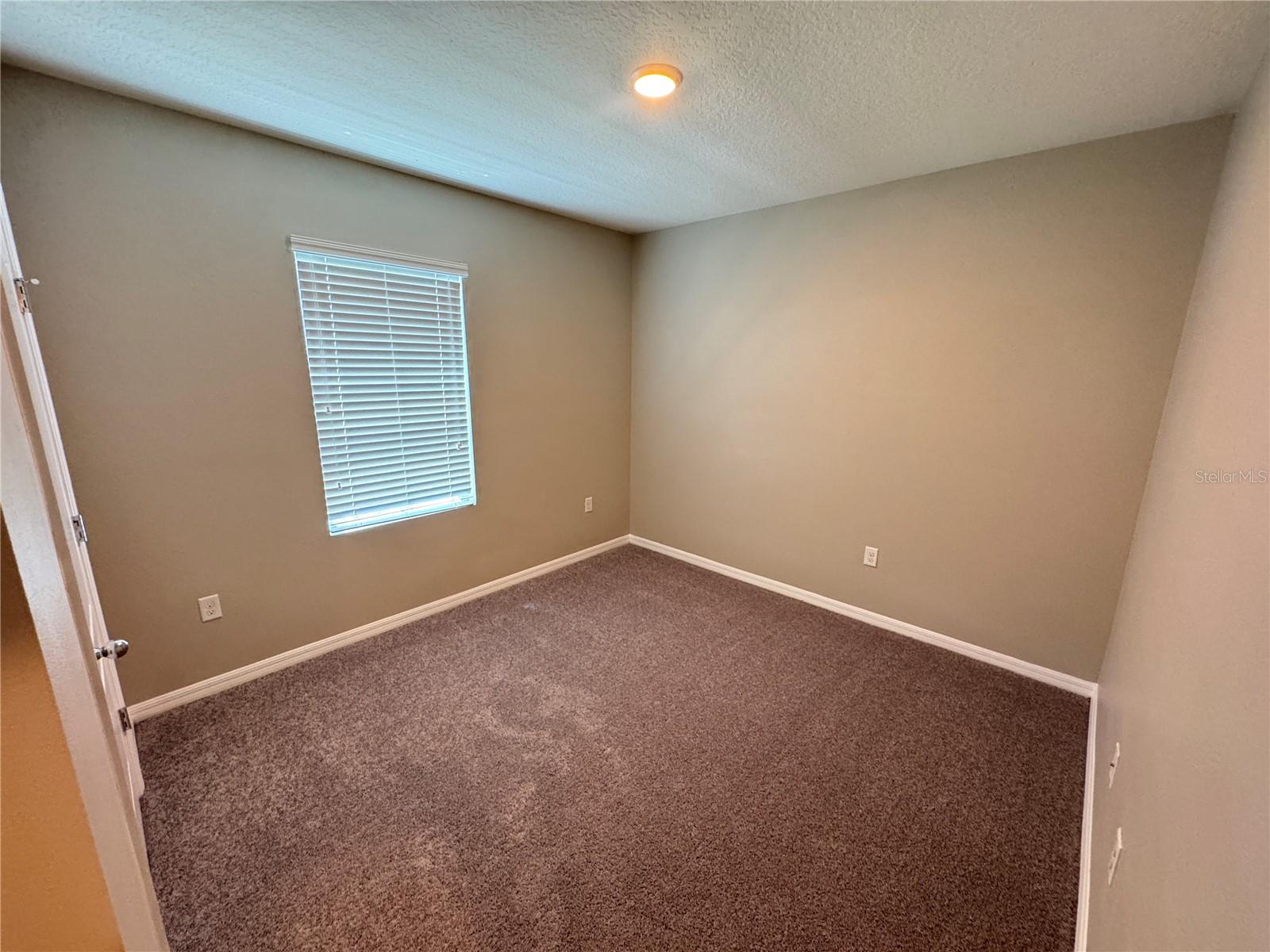 Image 7 of 33 For 2323 Silver View Drive