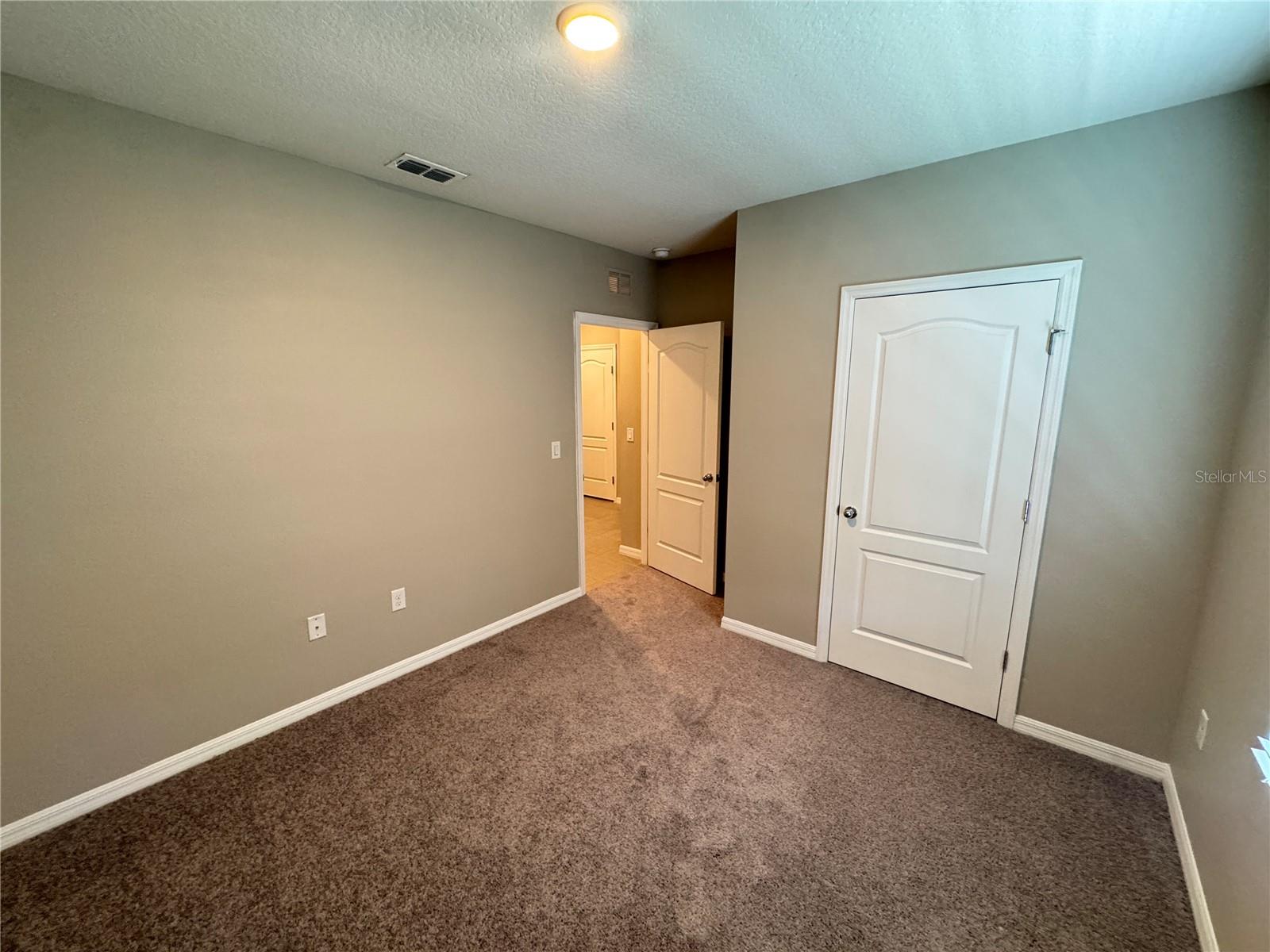 Image 8 of 33 For 2323 Silver View Drive