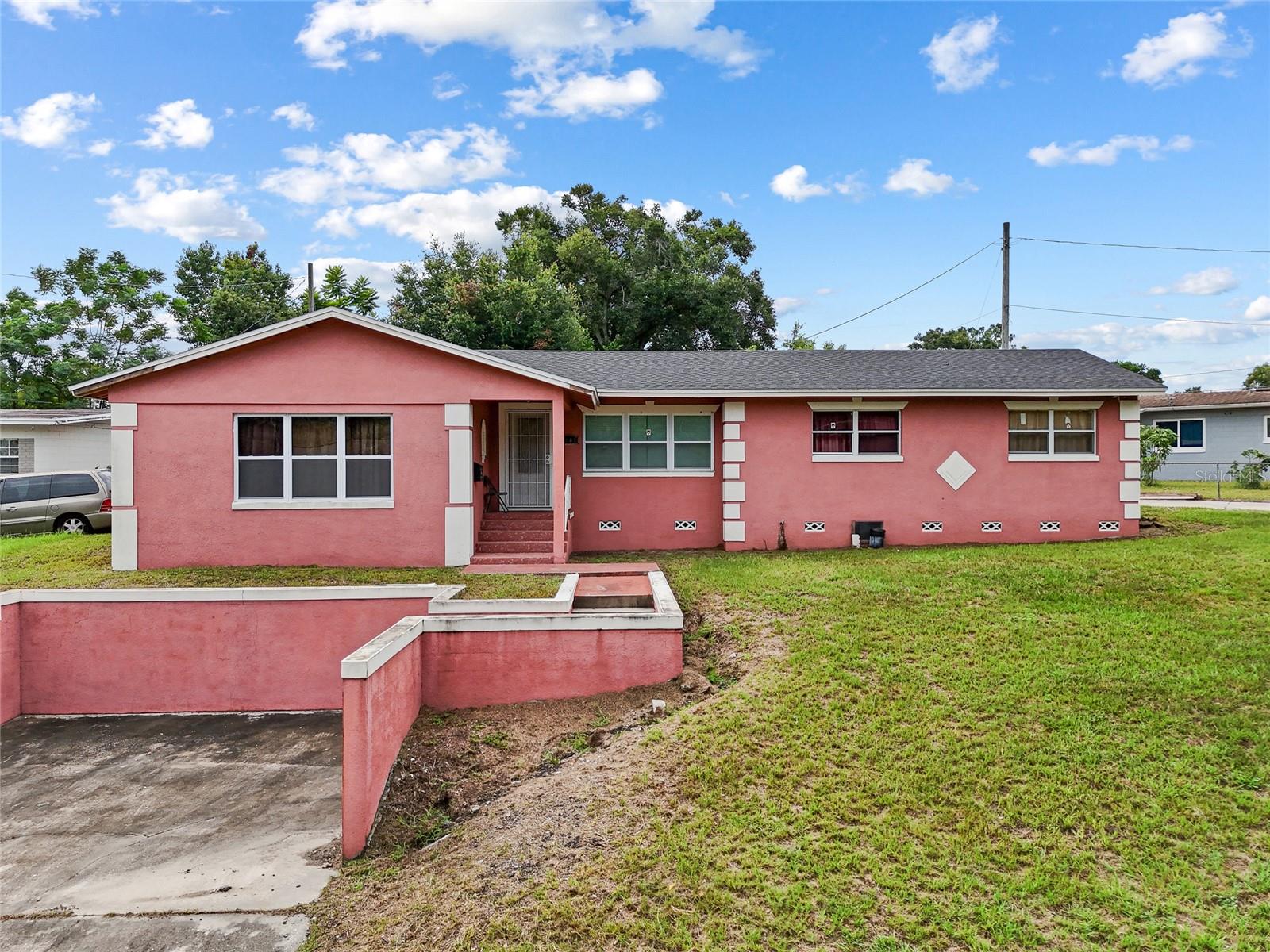 Image 3 of 33 For 1607 Lake Lorine Drive