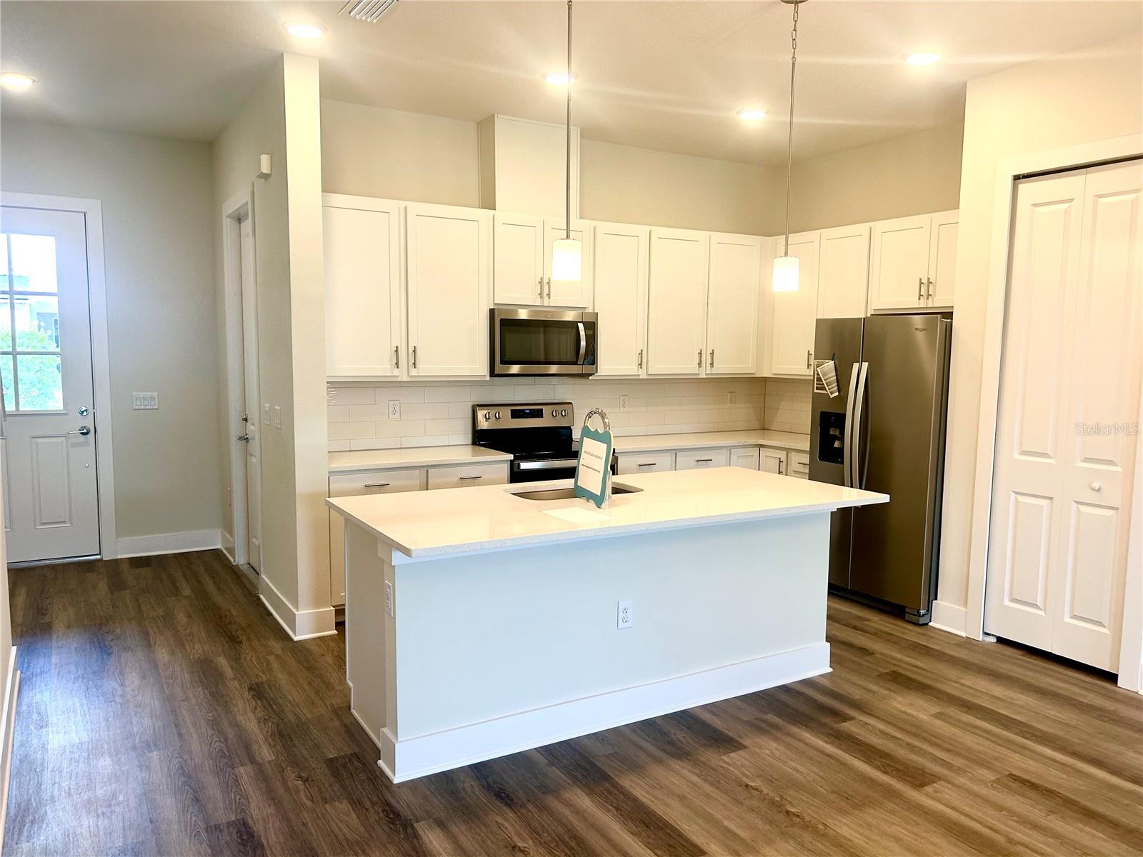 Image 4 of 20 For 1631 Birchfield Cove