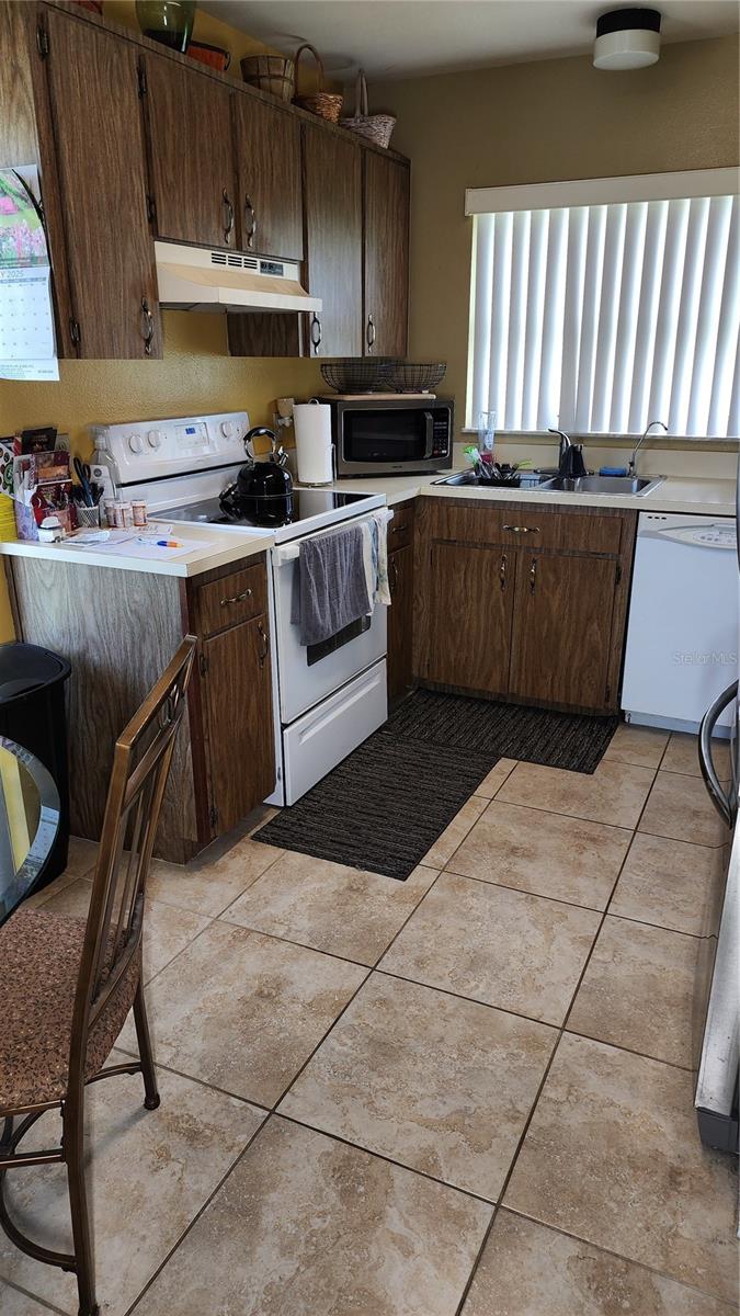 Image 6 of 16 For 563 Hunter Circle