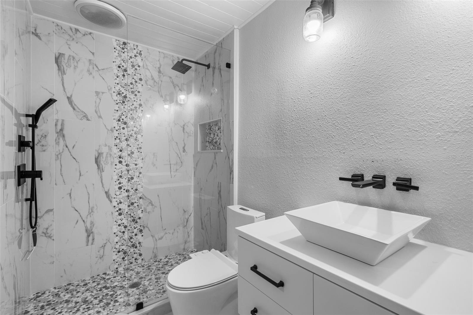 Image 18 of 26 For 42 Hazel Street