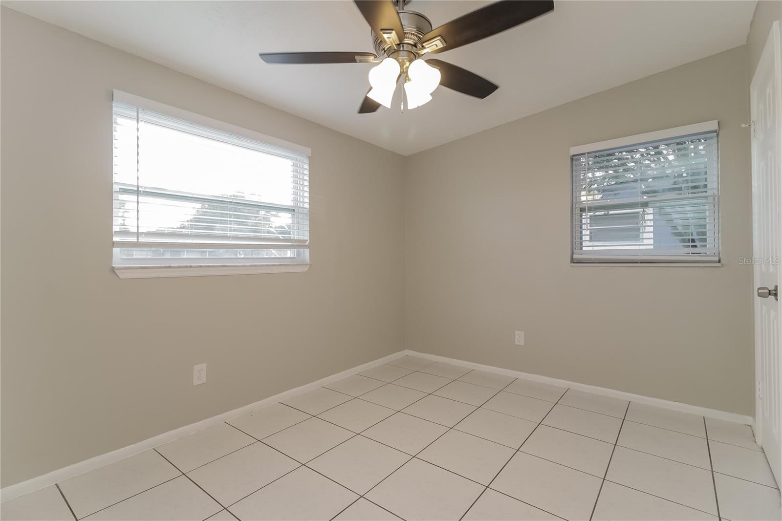 Image 13 of 16 For 7709 Sun Vista Way