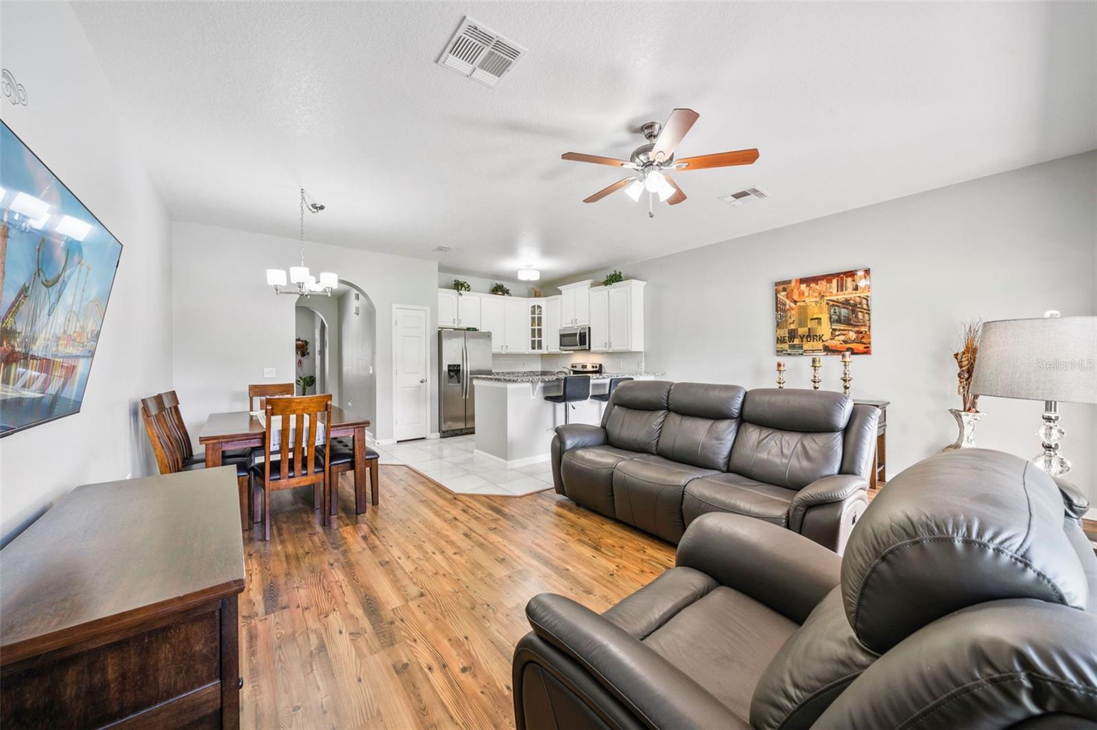 Image 4 of 40 For 1367 Honey Blossom Drive