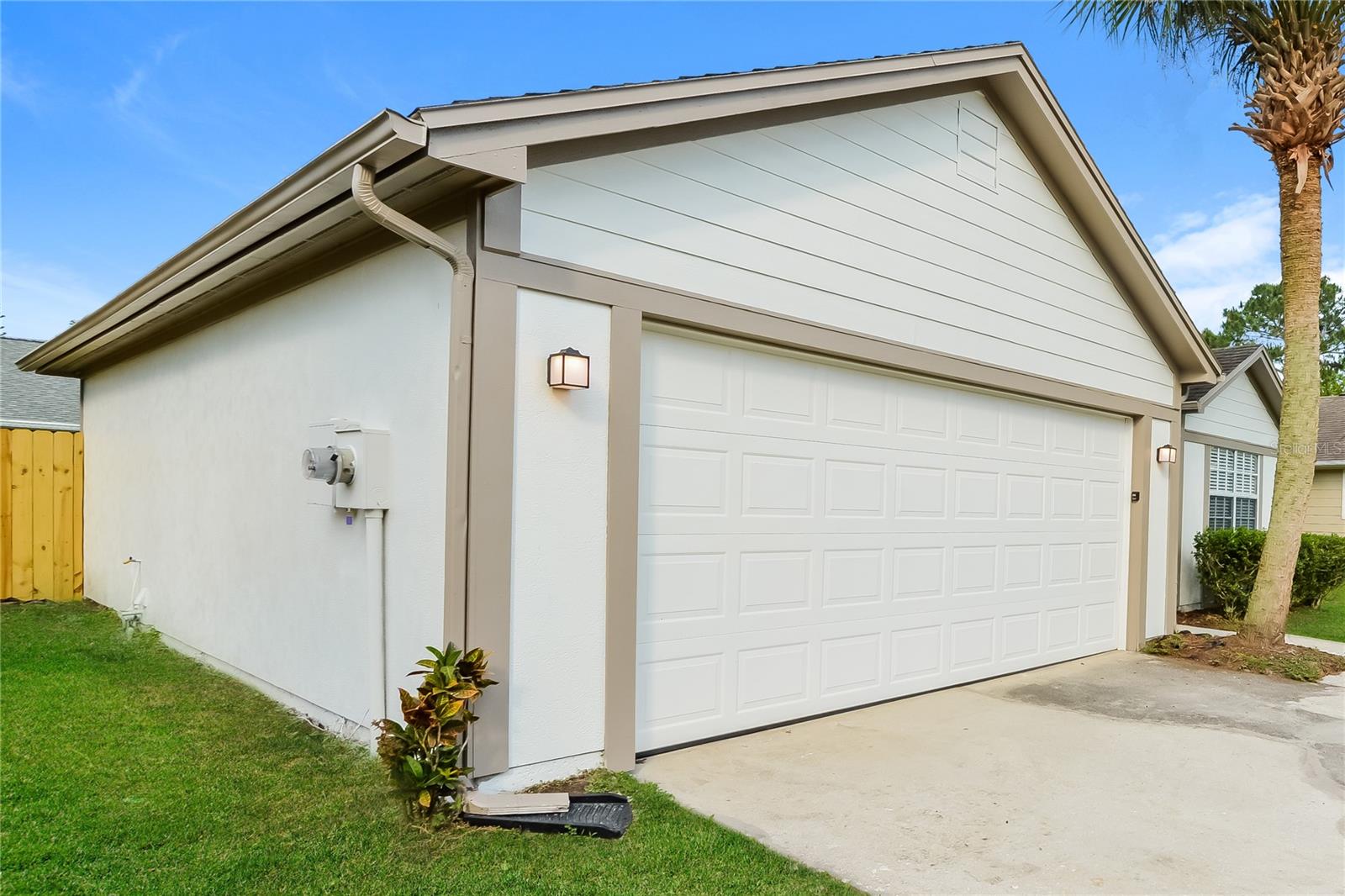 Image 3 of 16 For 211 Ferryboat Court