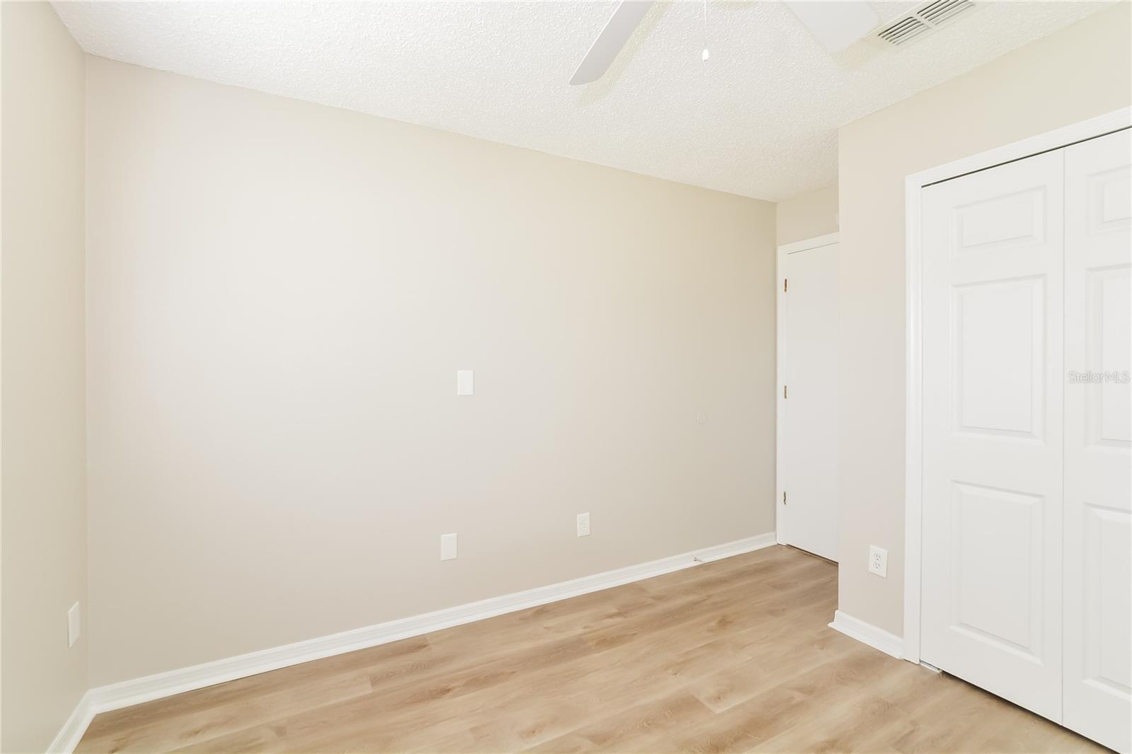 Image 8 of 16 For 211 Ferryboat Court