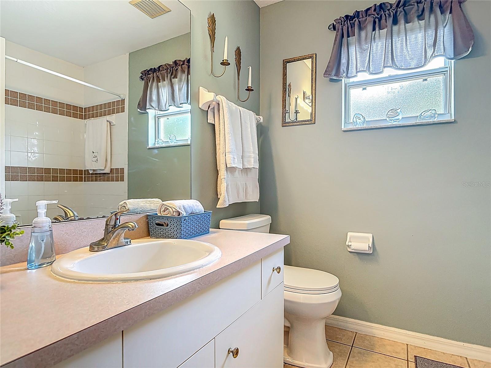 Image 15 of 30 For 477 Haversham Road