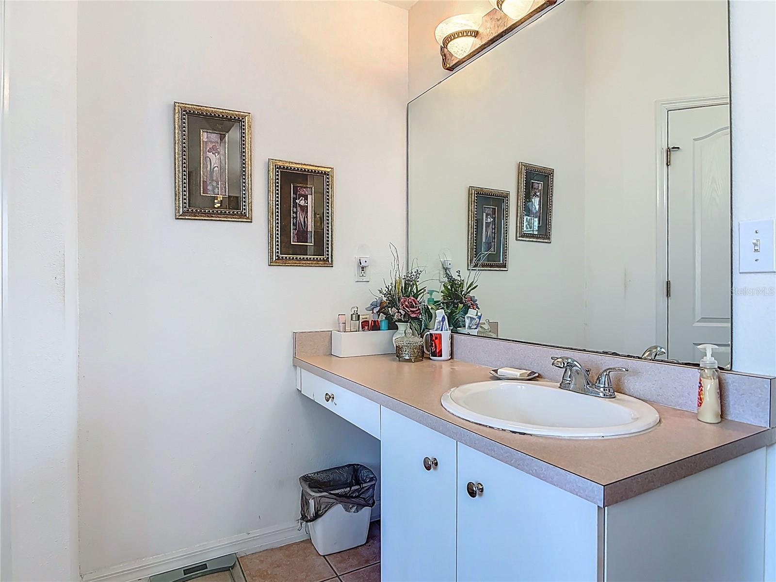 Image 18 of 30 For 477 Haversham Road