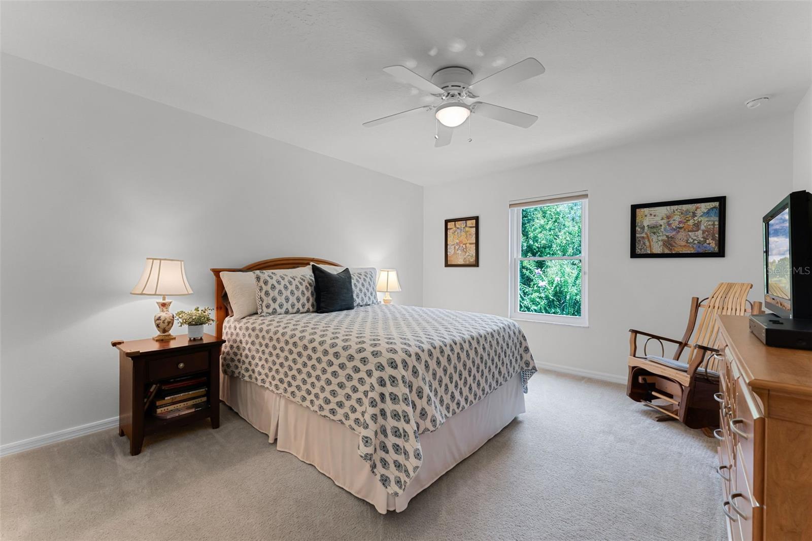 Image 15 of 30 For 9696 Moss Rose Way