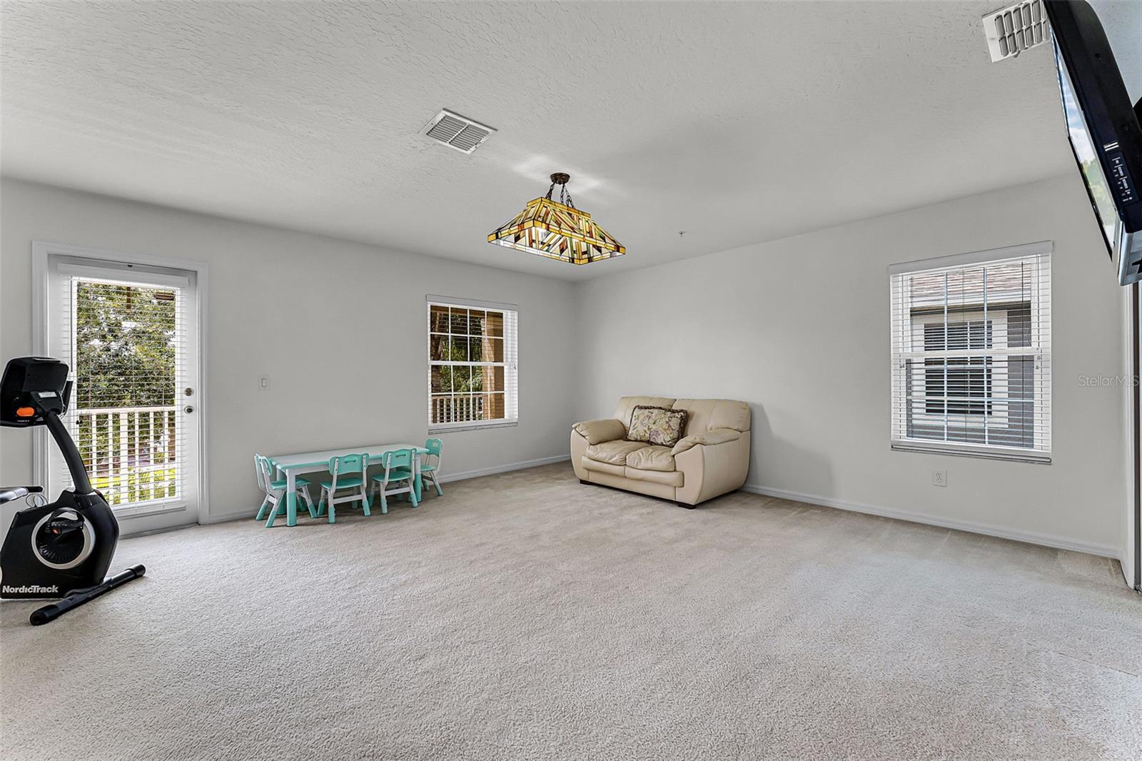 Image 18 of 30 For 9696 Moss Rose Way