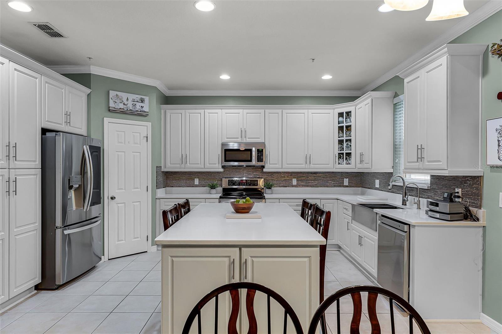 Image 7 of 30 For 9696 Moss Rose Way