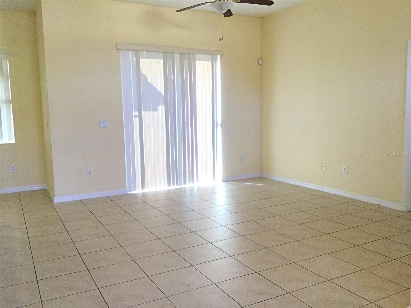 Image 3 of 22 For 414 Caraway Drive