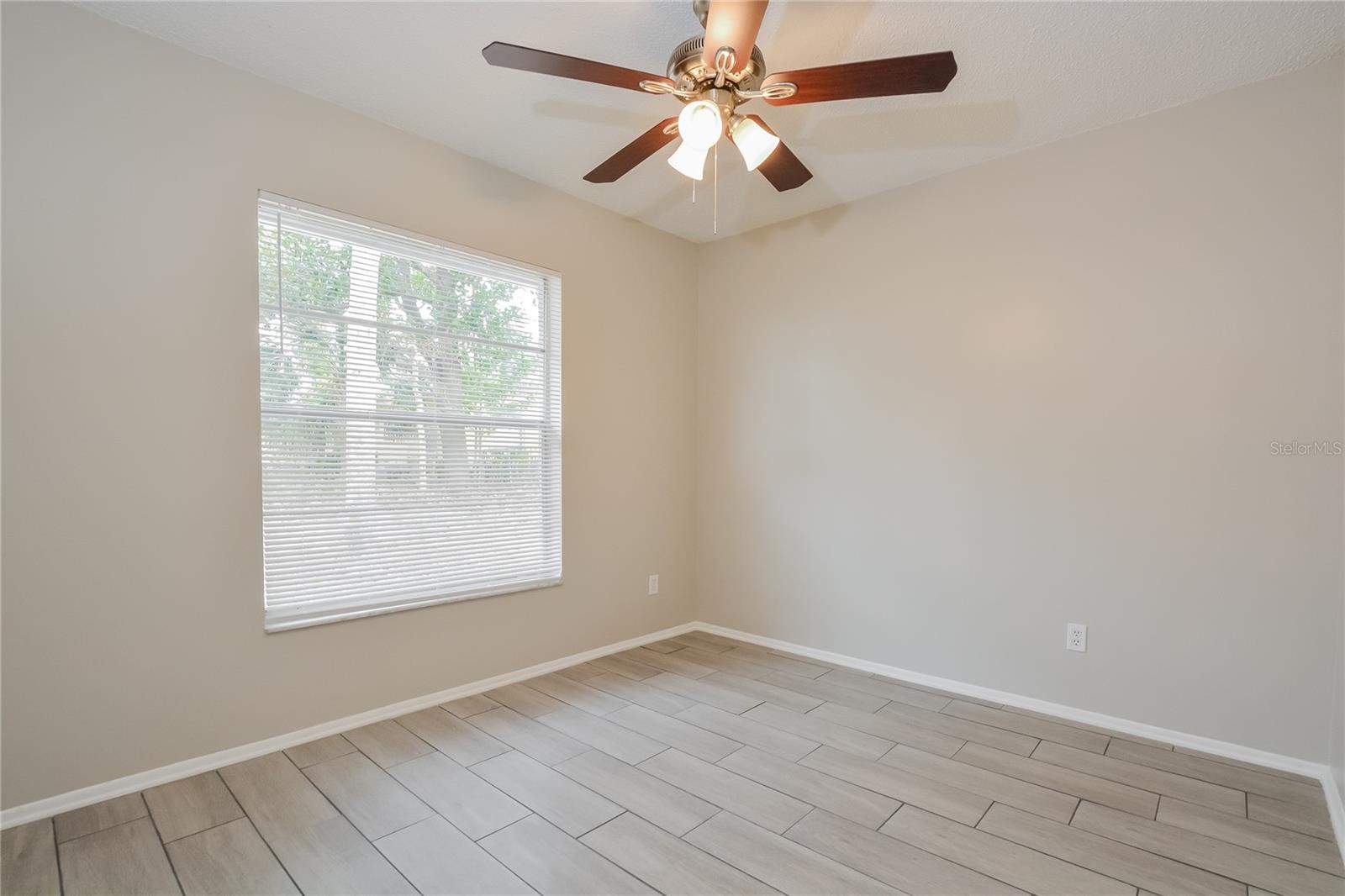 Image 13 of 16 For 908 Normandy Boulevard
