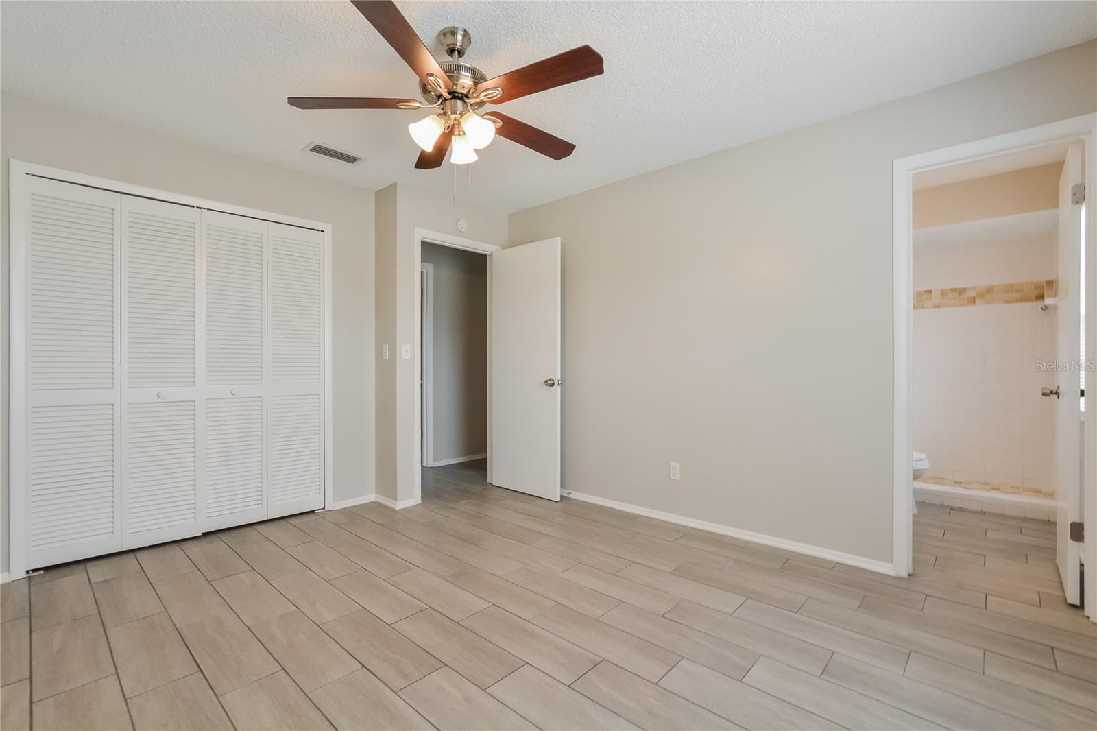 Image 9 of 16 For 908 Normandy Boulevard