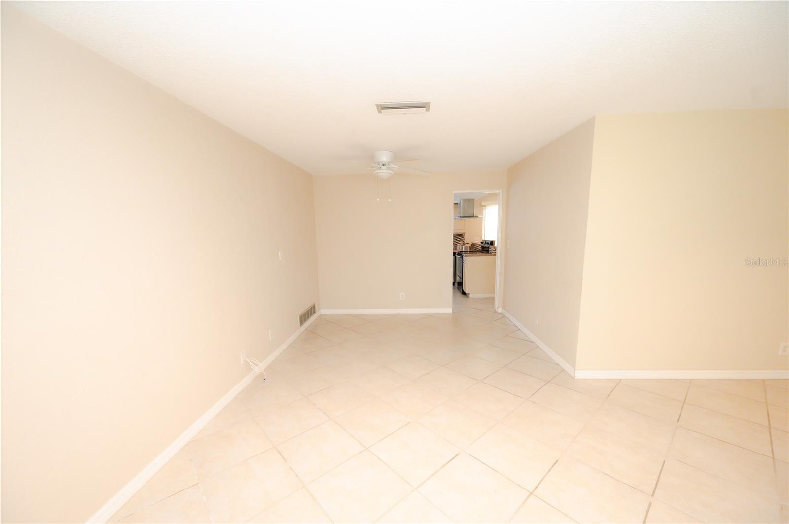 Image 16 of 35 For 1306 Golfview Drive