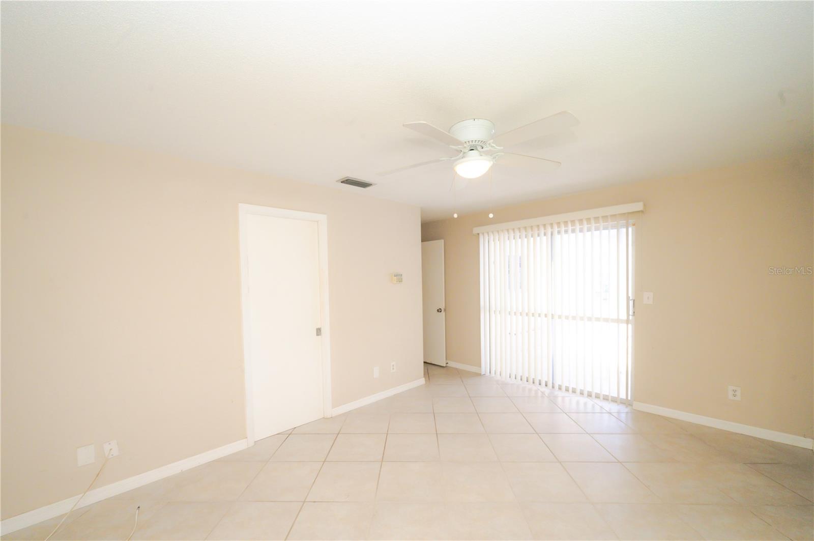 Image 19 of 35 For 1306 Golfview Drive