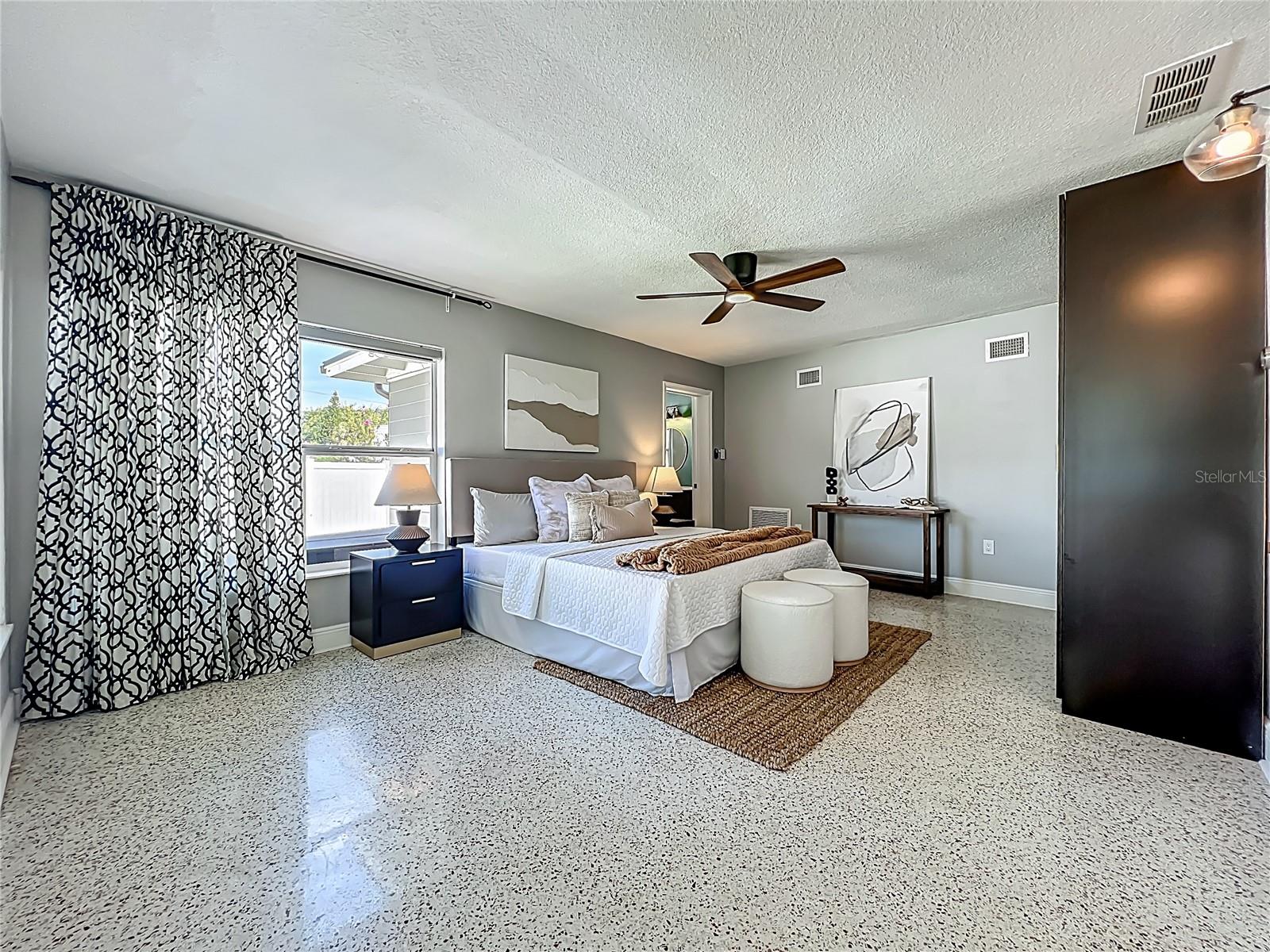 Image 15 of 34 For 1792 Killarney Drive