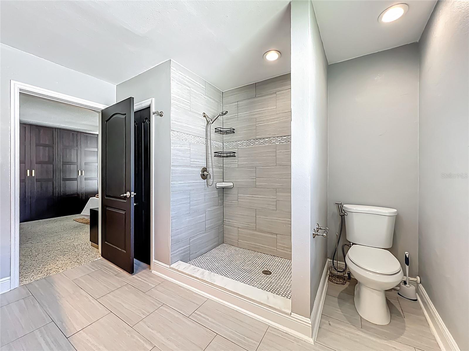 Image 19 of 34 For 1792 Killarney Drive