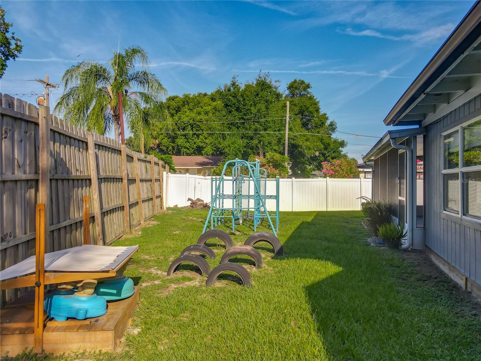 Image 31 of 34 For 1792 Killarney Drive