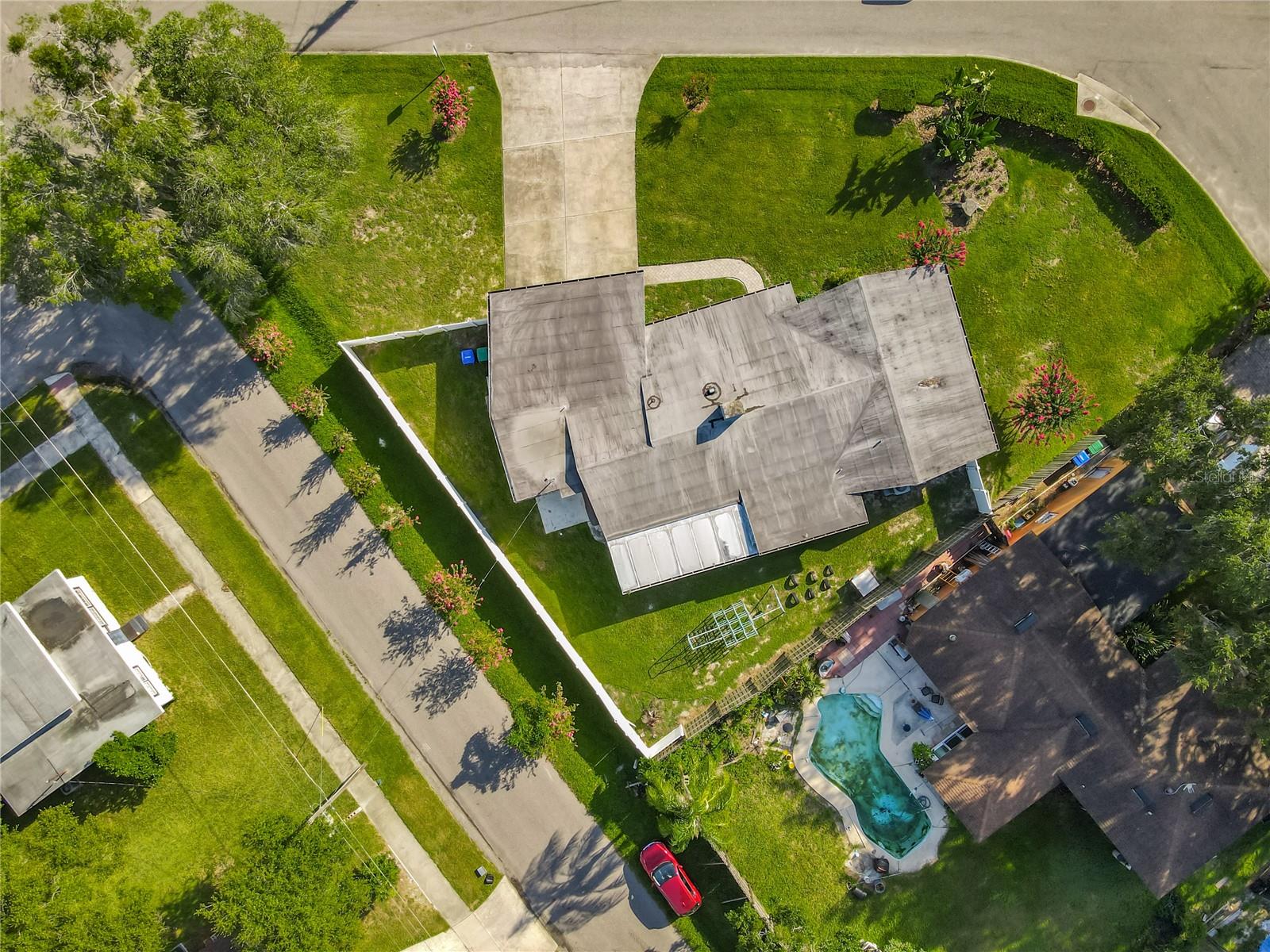 Image 32 of 34 For 1792 Killarney Drive