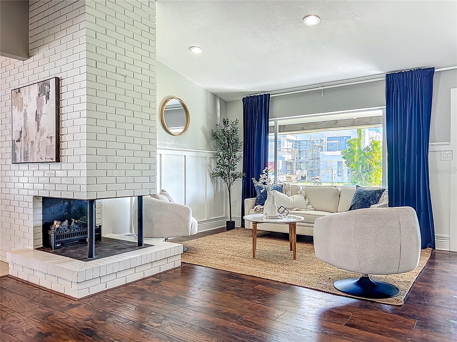 Image 4 of 34 For 1792 Killarney Drive