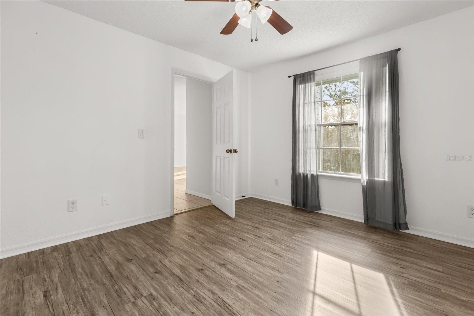 Image 17 of 22 For 2550 Alafaya Trail 7204