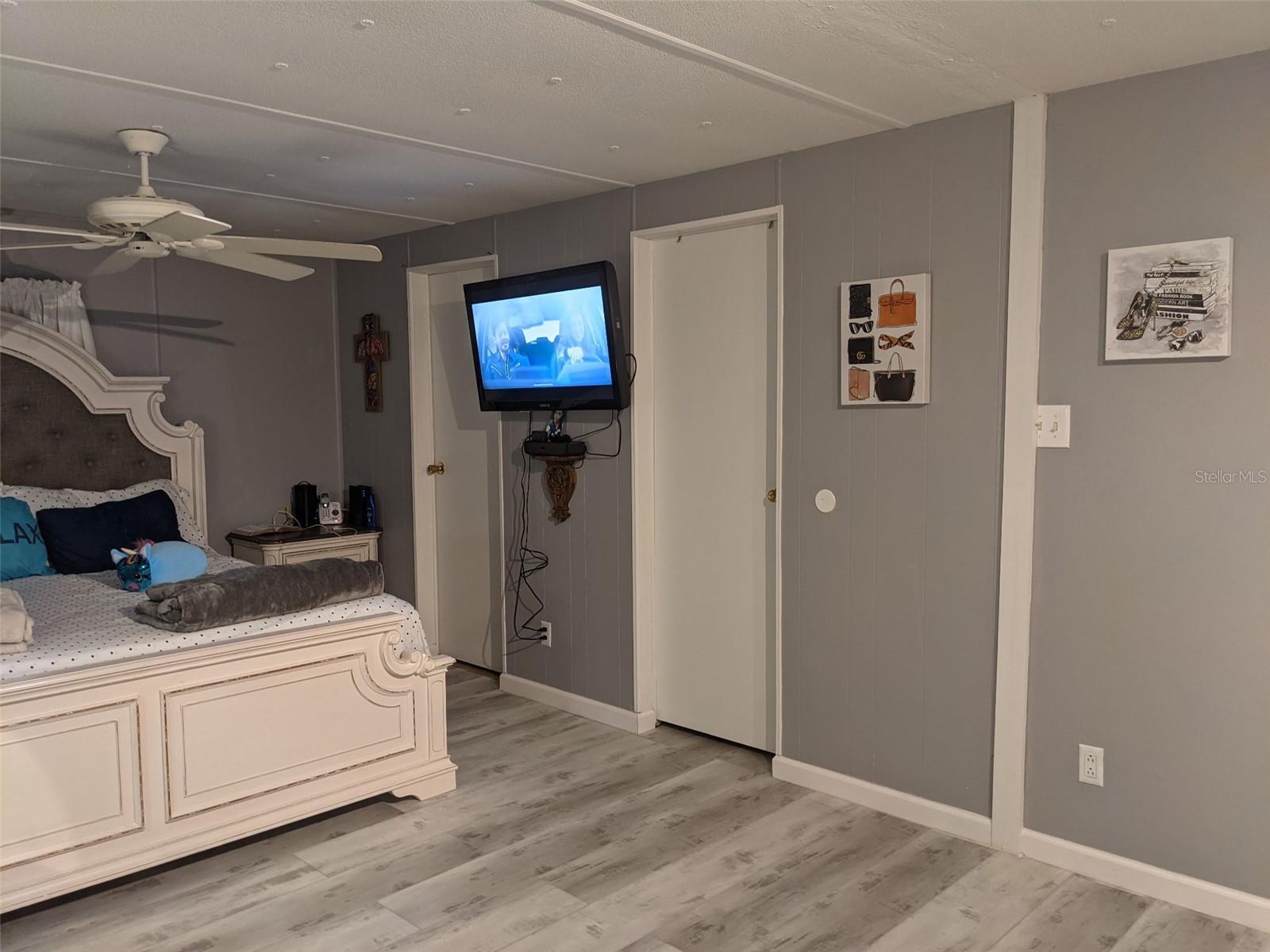 Image 12 of 21 For 8890 35th Avenue