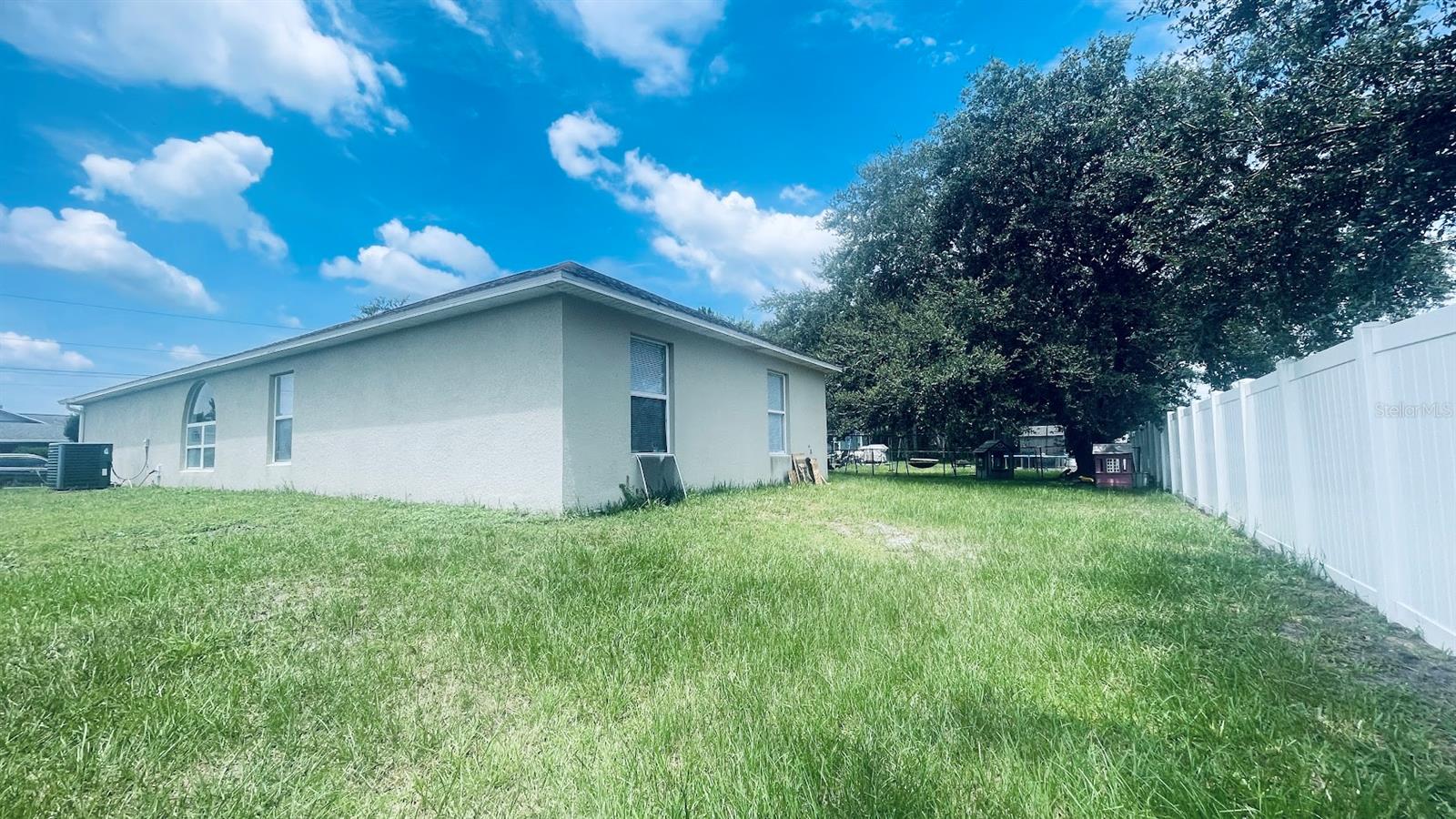 Image 30 of 30 For 729 Del Rio Way