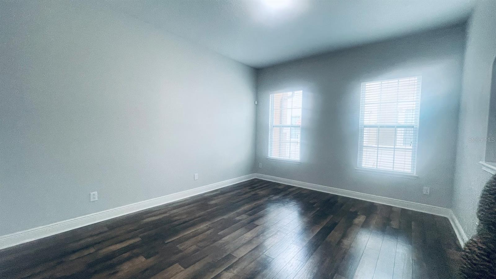 Image 4 of 31 For 1056 Parma Circle