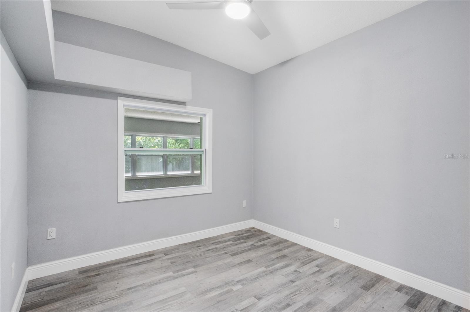 Image 22 of 39 For 539 Tampa Avenue